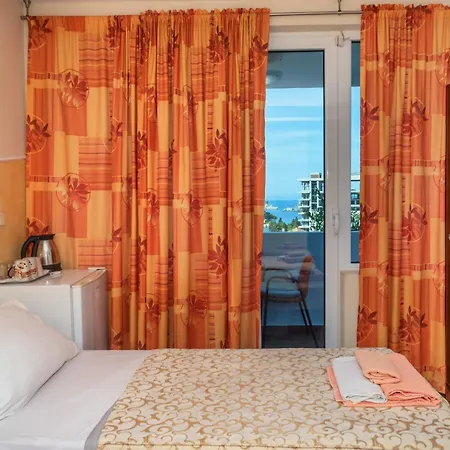 Apartments Pod Lozom With Seaview-3