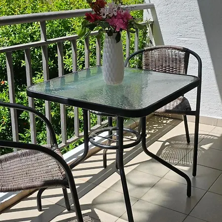 Mn One Bedroom Apartment-3