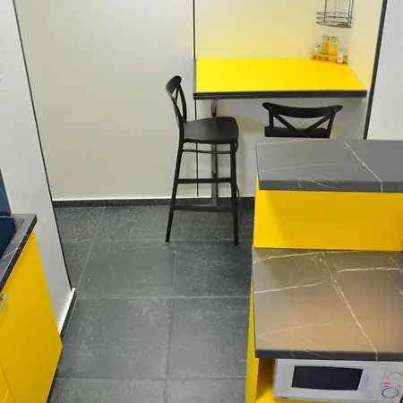 Montenegro Backpackers Home Budva-2