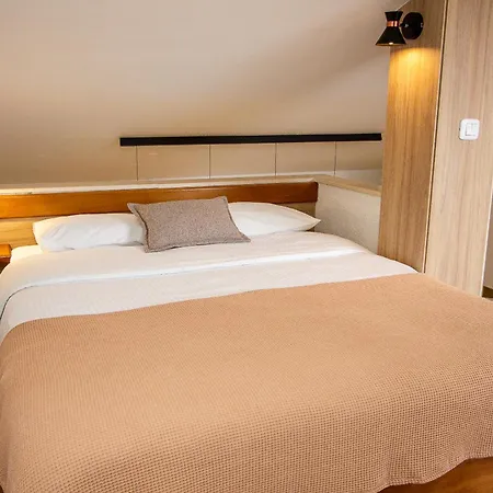 Guest House Jedro-3