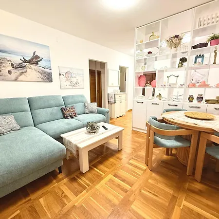 Varja 2 Apartment-2