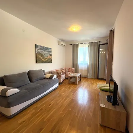Becici Summer Apartments-3
