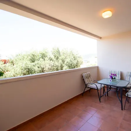 One Bedroom Apartment Ljilja-2