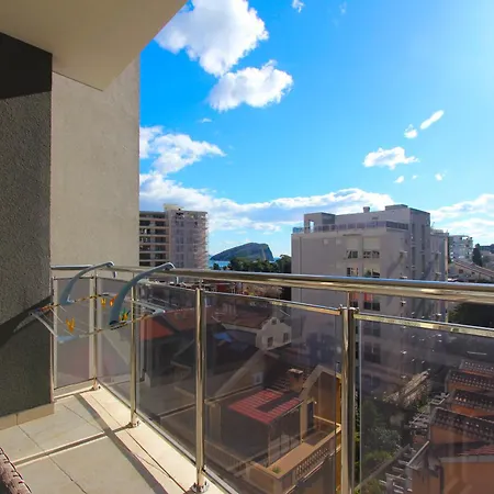 Andrey Apartment-3