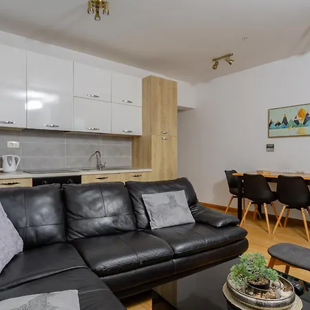 City Apartments 2-3