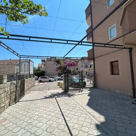 Apartmani Alexandra-2