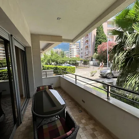 La Familia Apartment-2