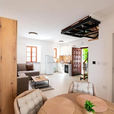 Studio At Palm Square In Old Town-3