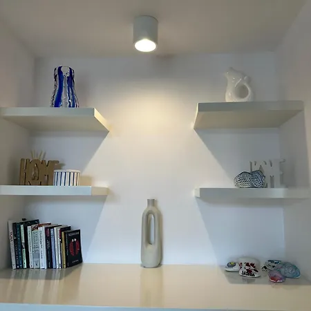 Leona Residences Apartment-2