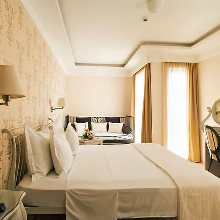 Hotel Azimut-3