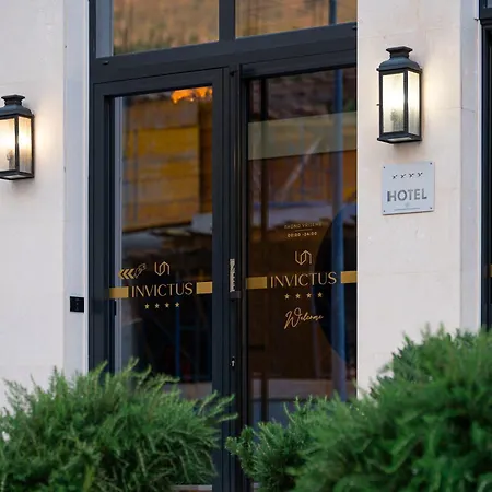 Invictus Hotel-3