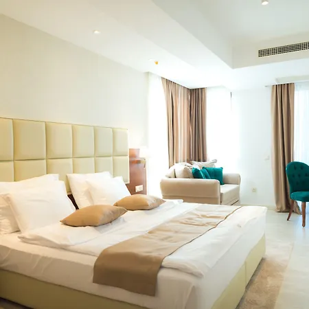 Hotel Kadmo By Aycon-3