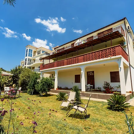 Apartments Viktorija-2
