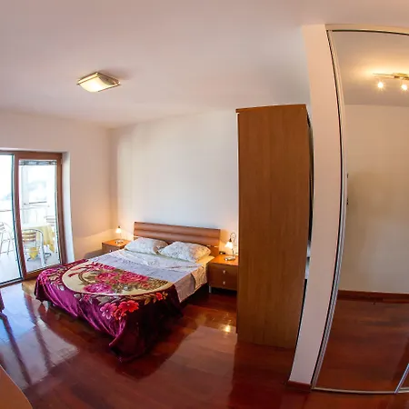Lux Panoramic Apartment-3