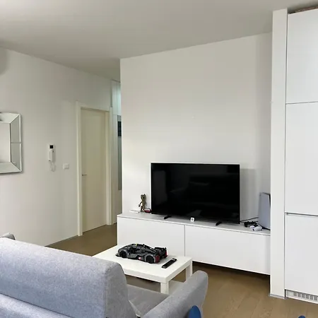 Royal Residence Apartment-3