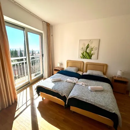 Apartments Mitende-3