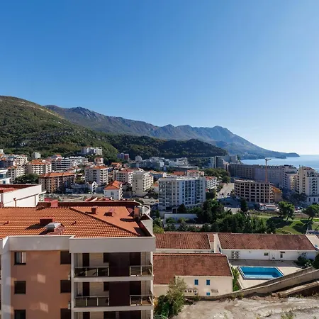 Three Bedroom Spacious Apartment Anatolia-3