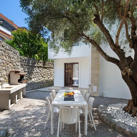 Villa Svinjista-2