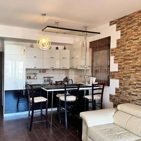 Apartment Gosposhtina 219-3