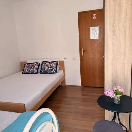 Guest House Oleander-3