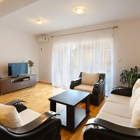 Apartments Pegasus Lux-2
