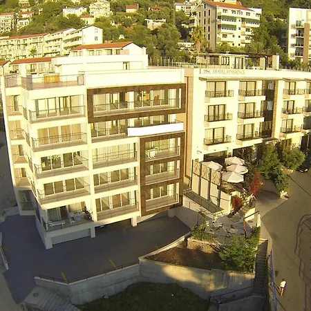 Hec Apartment-2
