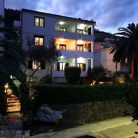 Guesthouse Bmb Bagaric-2