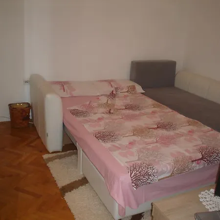 Apartment Babin Do-2