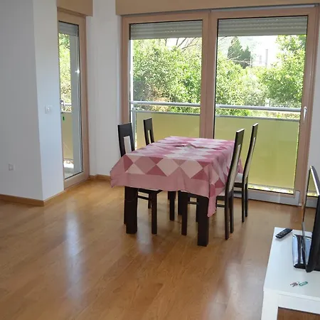 Masha Apartment-3