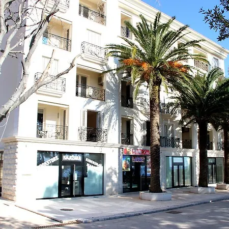 Vasiliki Seaside Apartments-3
