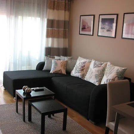 Apartment B&S-2