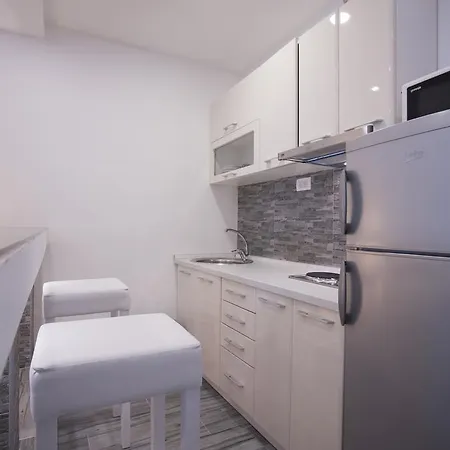Adrovic Apartment-2