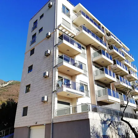 Apartment Olive Montenegro Ko Becici-3