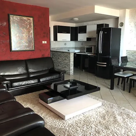 Veselinka Apartments & Rooms-2