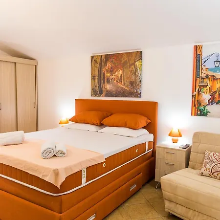 Apartments & Studios Tomanovic-2