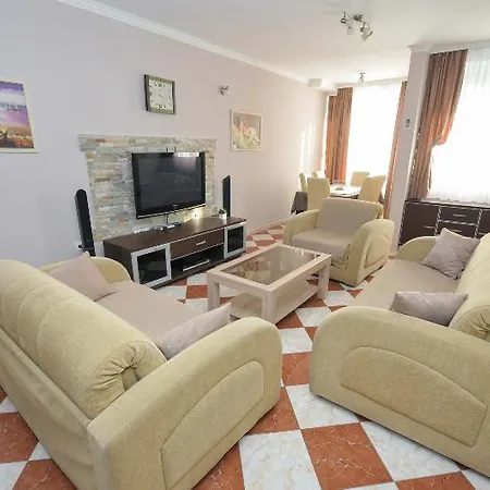 D&D Apartments Budva 1-2