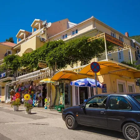 Miomir Perazic Apartments-2