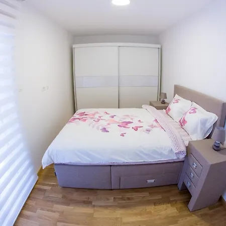 Central Budva Apartment C15-2