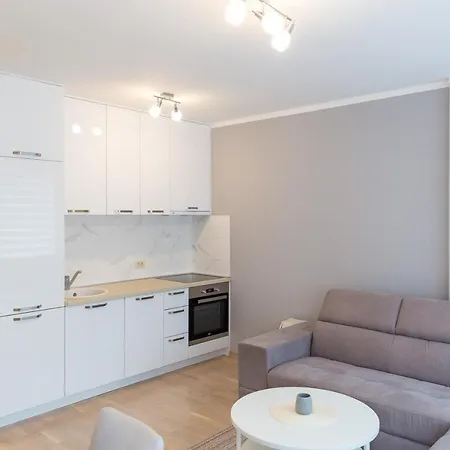Central Budva Apartment A10-3