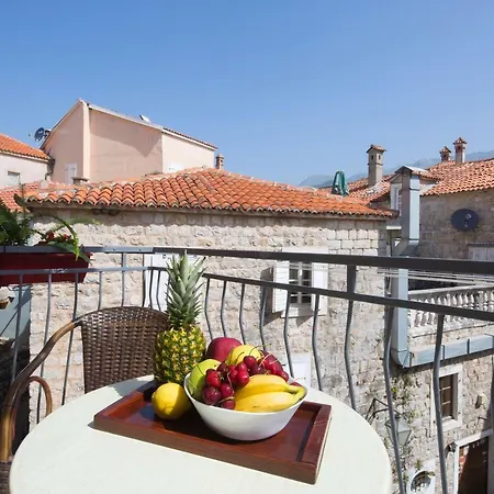 Lovely 2Bedroom Apartment In Heart Of Old Town Budva-2