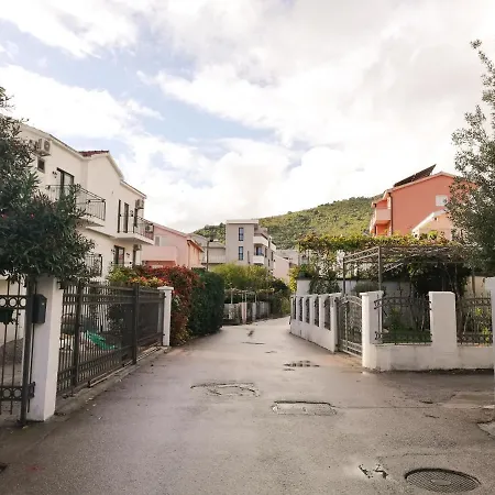 Apartment Azalea Of Budva-3