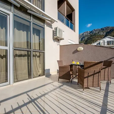 Kvin2 Apartments-3