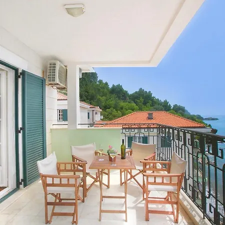 Sveti Stefan Beach Apartment-3