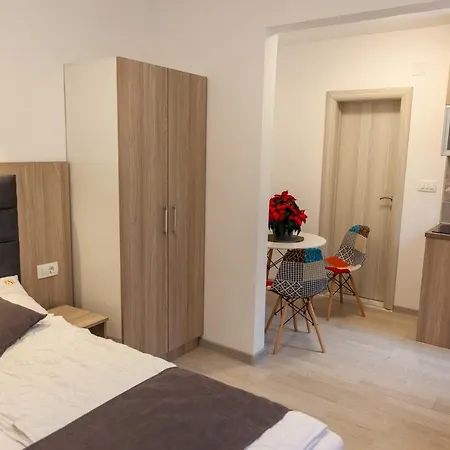 Apartmani Stanisic-Becici-2