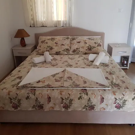 Budva Sea View Apartment 1-2