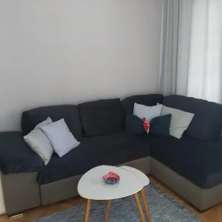 Apartment Luka-3
