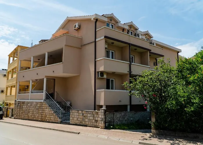 Stari Ribar - By The Sea Apartment Budva
