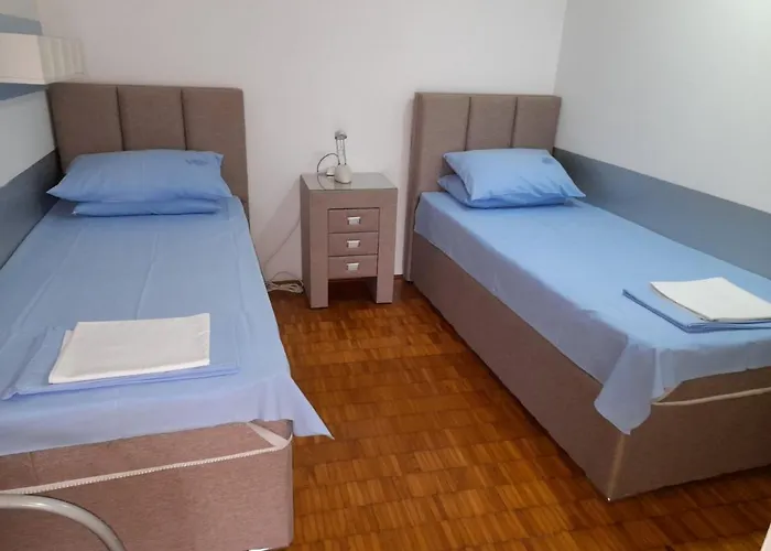 Pet friendly Ana Apartment Budva