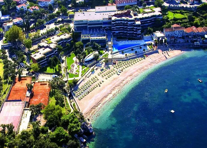 Charming Sunset Pool Apartment Sveti Stefan