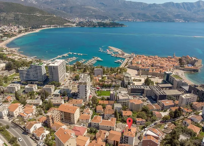 Huisdiervriedelijke Apartment With A View Budva